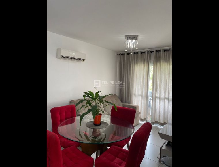 Apartamento no Bairro Ipiranga em São José com 2 Dormitórios e 56 m² - 21402