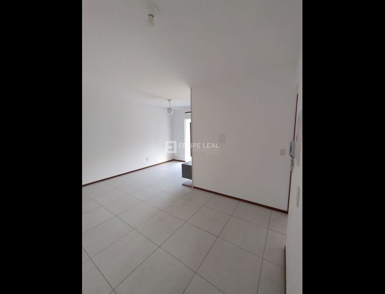 Apartamento no Bairro Ipiranga em São José com 2 Dormitórios e 56 m² - 21403