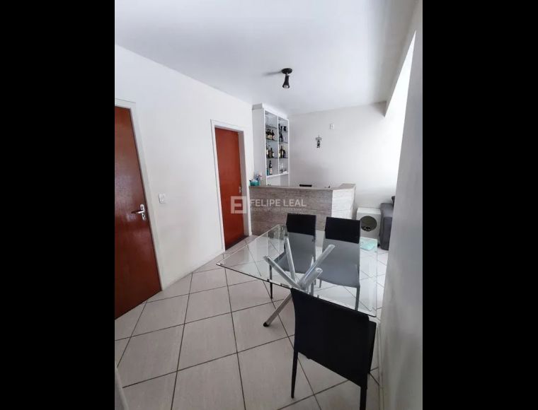 Apartamento no Bairro Jardim Cidade de Florianópolis em São José com 2 Dormitórios e 76 m² - 20258