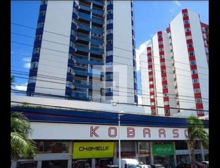 Apartamento no Bairro Kobrasol I em São José com 3 Dormitórios (1 suíte) e 140 m² - 3890