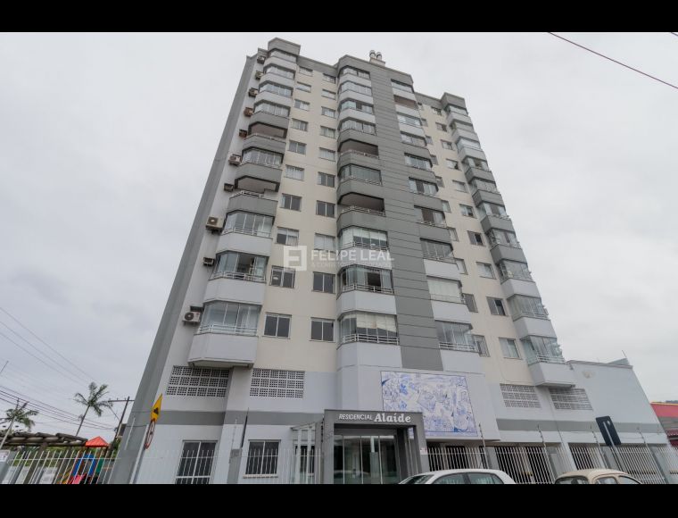 Apartamento no Bairro Kobrasol I em São José com 2 Dormitórios (1 suíte) e 92 m² - 20471