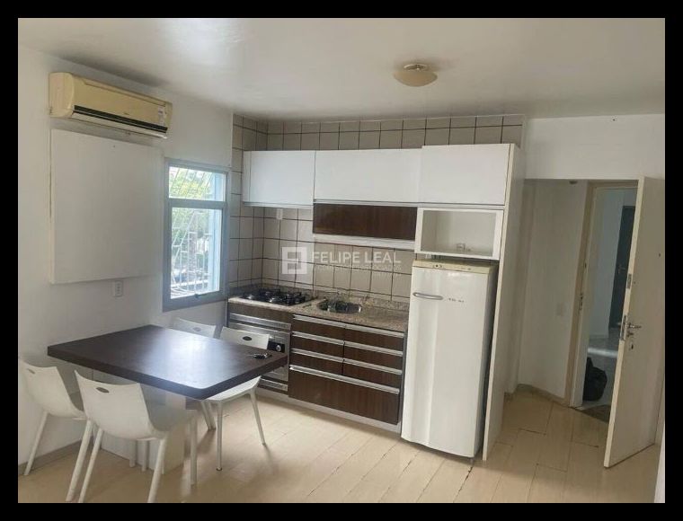 Apartamento no Bairro Kobrasol I em São José com 1 Dormitórios e 27 m² - 21010