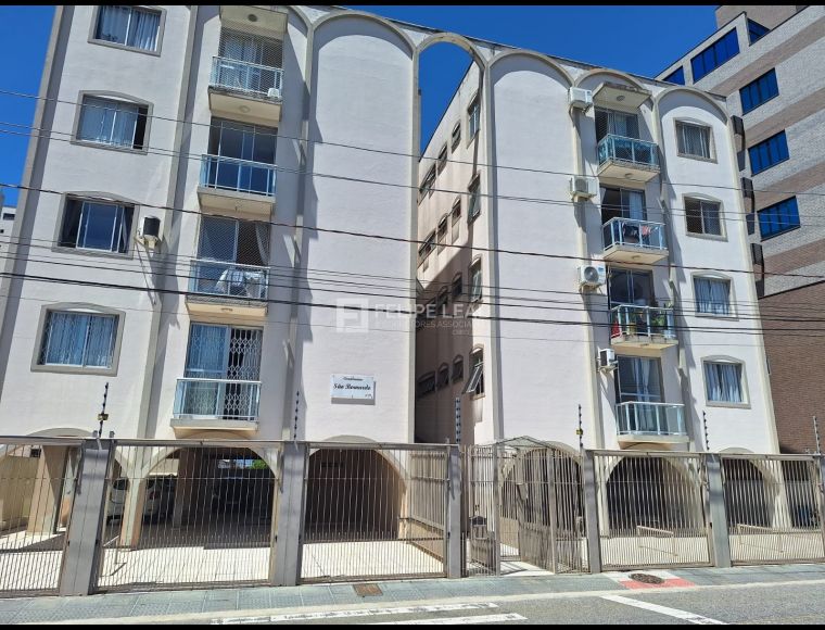 Apartamento no Bairro Kobrasol I em São José com 2 Dormitórios e 54 m² - 21073