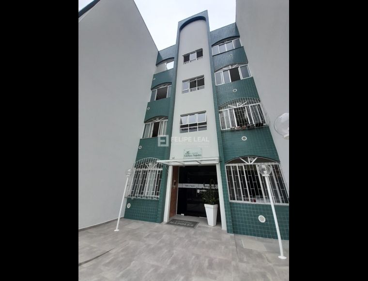 Apartamento no Bairro Kobrasol I em São José com 3 Dormitórios e 92 m² - 21377