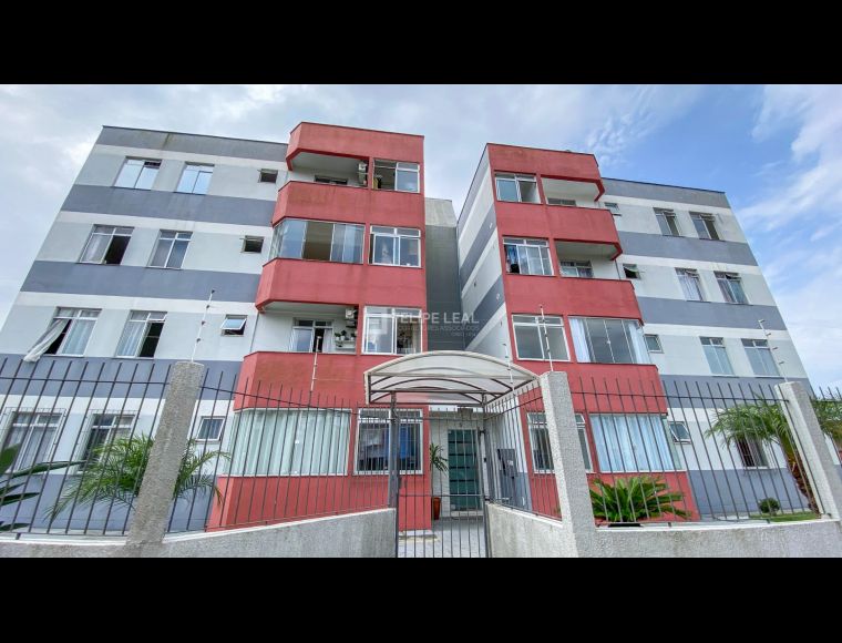 Apartamento no Bairro Praia Comprida em São José com 3 Dormitórios e 70 m² - 21172