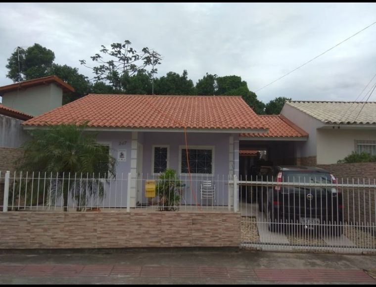 Casa no Bairro Forquilhas em São José com 2 Dormitórios e 90 m² - 1309