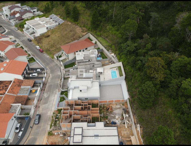 Casa no Bairro Potecas em São José com 3 Dormitórios (1 suíte) e 143 m² - 21225