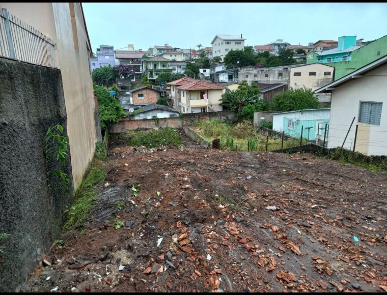 Terreno no Bairro Barreiros em São José com 450 m² - 433785