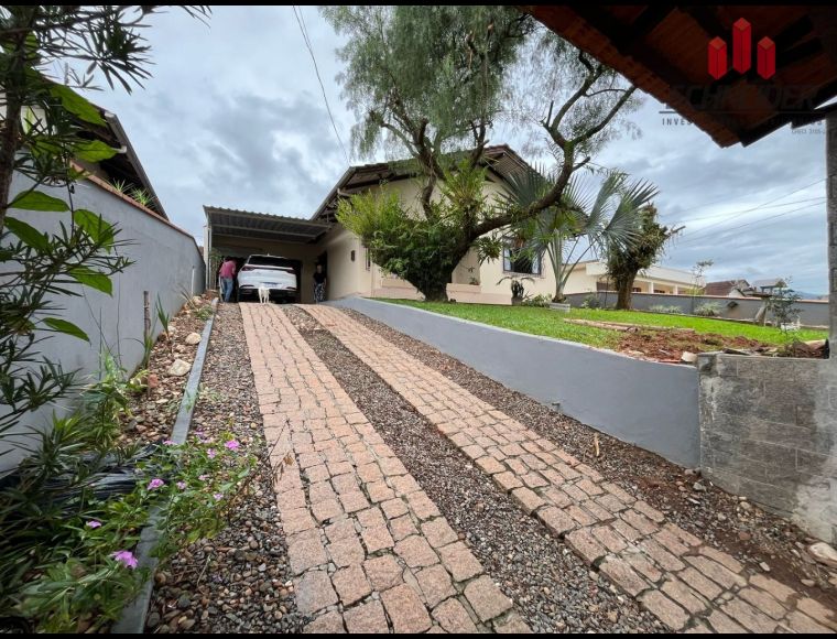 Casa no Bairro Nações em Timbó com 3 Dormitórios (1 suíte) e 238.92 m² - 4279