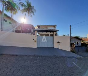 Casa no Bairro Itinga em Araquari com 3 Dormitórios e 168 m² - 12561.001