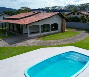 Casa em Ascurra com 3 Dormitórios (1 suíte) e 249.93 m² - 4401190