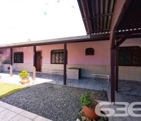 Casa em Balneário Barra do Sul com 2 Dormitórios e 80 m² - 03016617