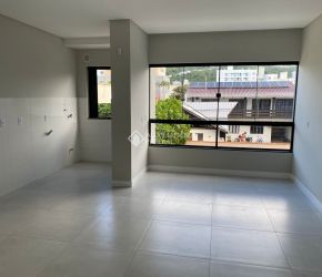 Apartamento no Bairro Bairro das Nações em Balneário Camboriú com 3 Dormitórios (2 suítes) - 470435