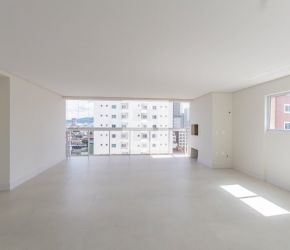 Apartamento no Bairro Centro em Balneário Camboriú com 3 Dormitórios (3 suítes) e 139 m² - 16390