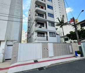 Apartamento no Bairro Centro em Balneário Camboriú com 3 Dormitórios (1 suíte) - 460434