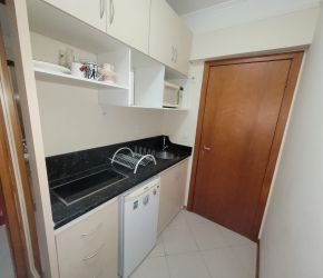 Apartamento no Bairro Centro em Balneário Camboriú com 1 Dormitórios - 463505