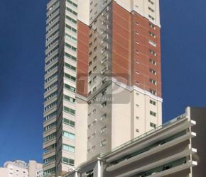 Apartamento no Bairro Centro em Balneário Camboriú com 3 Dormitórios (3 suítes) e 130 m² - 46