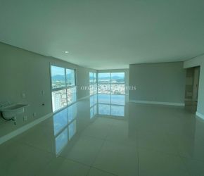 Apartamento no Bairro Centro em Balneário Camboriú com 3 Dormitórios (3 suítes) e 126 m² - 2707