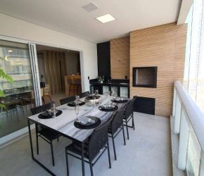 Apartamento no Bairro Pioneiros em Balneário Camboriú com 3 Dormitórios (3 suítes) e 130 m² - AP0694