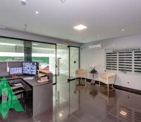 Sala/Escritório no Bairro Pioneiros em Balneário Camboriú com 43 m² - 1334703