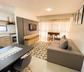 Apartamento no Bairro Centro em Balneário Piçarras com 2 Dormitórios (1 suíte) e 75 m² - AP1131