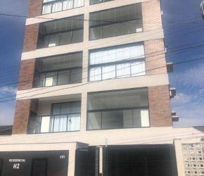 Apartamento no Bairro Centro em Balneário Piçarras com 3 Dormitórios (1 suíte) e 99 m² - AP0399