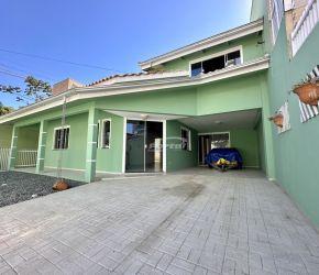 Casa no Bairro Centro em Balneário Piçarras com 3 Dormitórios (1 suíte) e 113.3 m² - 35717982