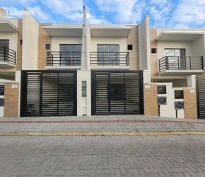 Casa no Bairro Itacolomi em Balneário Piçarras com 3 Dormitórios (1 suíte) e 112 m² - SO0498