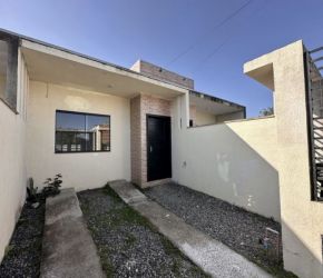 Casa no Bairro Itacolomi em Balneário Piçarras com 2 Dormitórios - 35718415
