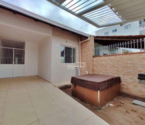 Casa no Bairro Itacolomi em Balneário Piçarras com 2 Dormitórios (1 suíte) e 66.6 m² - 35718800