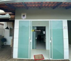 Casa no Bairro Centro em Barra Velha com 2 Dormitórios e 63 m² - 590