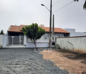 Casa no Bairro Itajuba em Barra Velha com 3 Dormitórios (1 suíte) - 4837