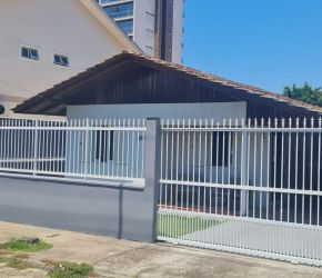 Casa no Bairro Tabuleiro em Barra Velha com 5 Dormitórios e 150 m² - CA00143