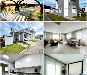 Casa no Bairro Deltaville em Biguaçu com 3 Dormitórios (1 suíte) e 143 m² - 20994