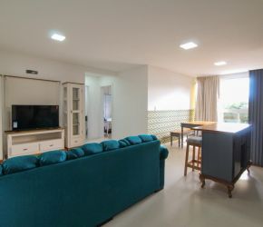 Apartamento no Bairro Água Verde em Blumenau com 2 Dormitórios (1 suíte) e 69.4 m² - 5608