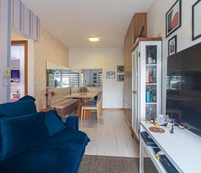 Apartamento no Bairro Água Verde em Blumenau com 3 Dormitórios (1 suíte) e 71.33 m² - AP2179