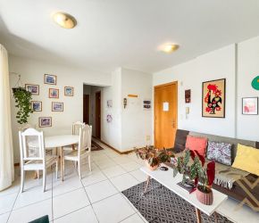 Apartamento no Bairro Boa Vista em Blumenau com 2 Dormitórios (1 suíte) e 67 m² - 3319191
