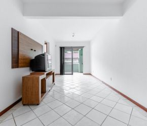 Apartamento no Bairro Bom Retiro em Blumenau com 2 Dormitórios (1 suíte) e 102 m² - AP2620