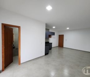 Apartamento no Bairro Centro em Blumenau com 1 Dormitórios e 27 m² - 6960918