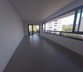 Apartamento no Bairro Centro em Blumenau com 4 Dormitórios e 218 m² - 3480