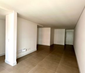 Apartamento no Bairro Centro em Blumenau com 3 Dormitórios (1 suíte) e 106 m² - 1547