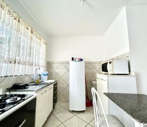 Apartamento no Bairro Fortaleza em Blumenau com 1 Dormitórios (1 suíte) e 40 m² - 3824899