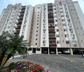 Apartamento no Bairro Garcia em Blumenau com 3 Dormitórios (1 suíte) e 108 m² - 5010064