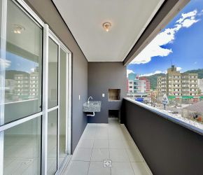Apartamento no Bairro Garcia em Blumenau com 3 Dormitórios (1 suíte) e 96 m² - 227