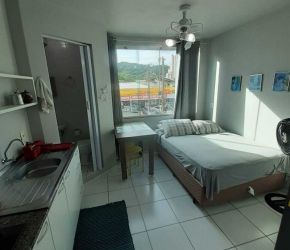 Apartamento no Bairro Garcia em Blumenau com 1 Dormitórios e 18 m² - L00633
