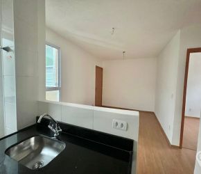 Apartamento no Bairro Itoupava Central em Blumenau com 2 Dormitórios e 42 m² - 6149