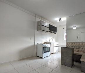 Apartamento no Bairro Itoupava Central em Blumenau com 2 Dormitórios - 4400643