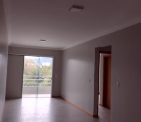 Apartamento no Bairro Itoupava Norte em Blumenau com 2 Dormitórios (1 suíte) - 5123341