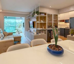 Apartamento no Bairro Itoupava Norte em Blumenau com 3 Dormitórios (1 suíte) e 96 m² - AP6693