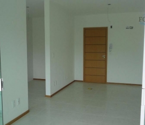 Apartamento no Bairro Itoupava Norte em Blumenau com 2 Dormitórios (1 suíte) e 70 m² - 307